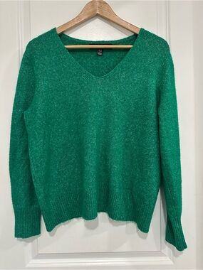 Vero Moda Emerald Green V-Neck Sweater